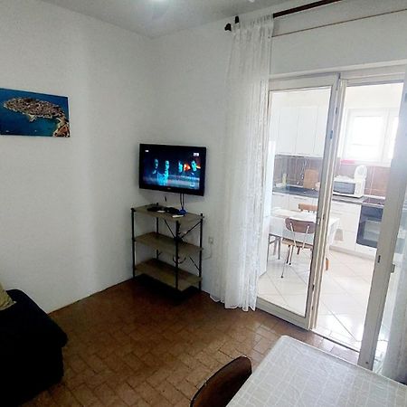 Apartments Ivan Perkov Tomas Bilo Primošten Exterior foto