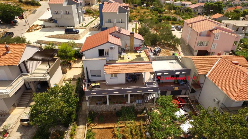 Apartments Ivan Perkov Tomas Bilo Primošten Exterior foto