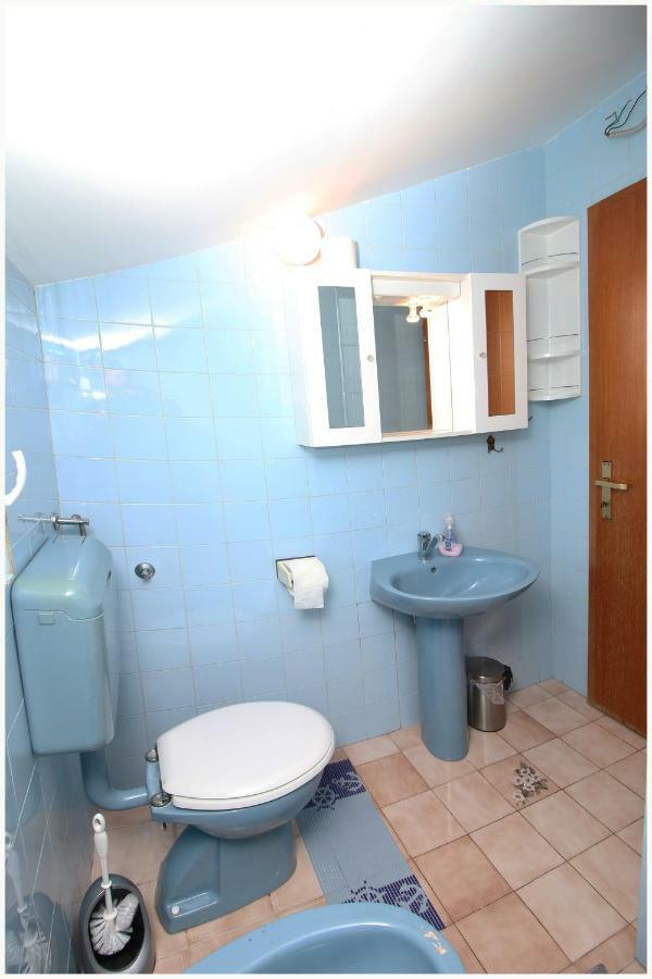 Apartments Ivan Perkov Tomas Bilo Primošten Exterior foto