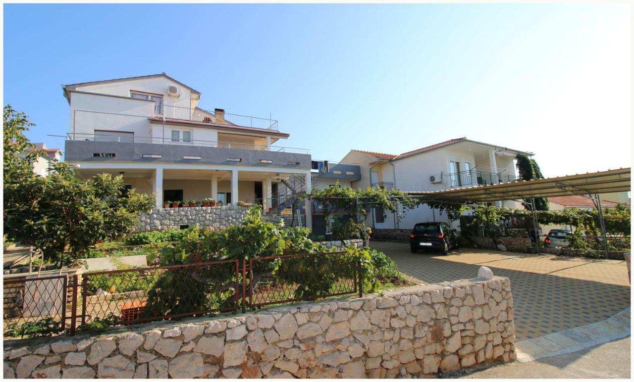Apartments Ivan Perkov Tomas Bilo Primošten Exterior foto
